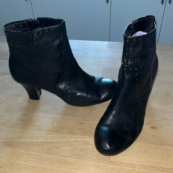 Naturalizer Shoes - Leather Ankle Booties NATURALIZER